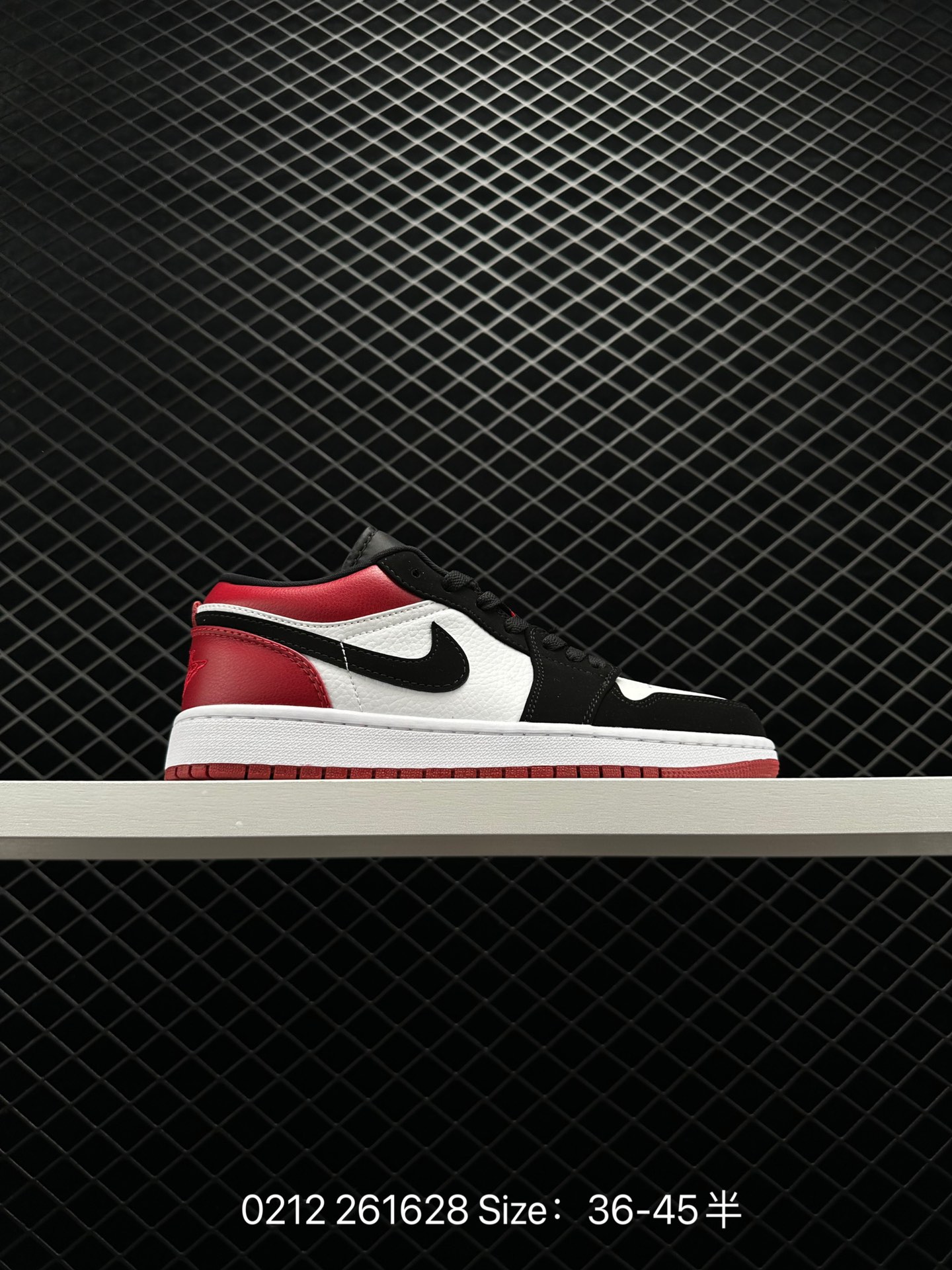 Air Jordan 1 Low “Black Toe”